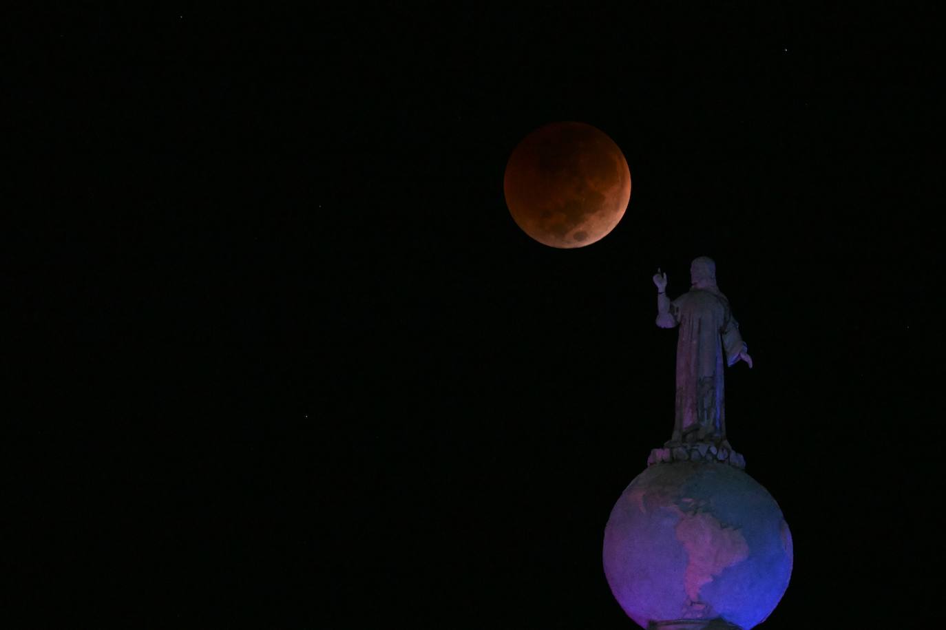 Fotos: Así se vio la &#039;luna de sangre&#039; en el mundo