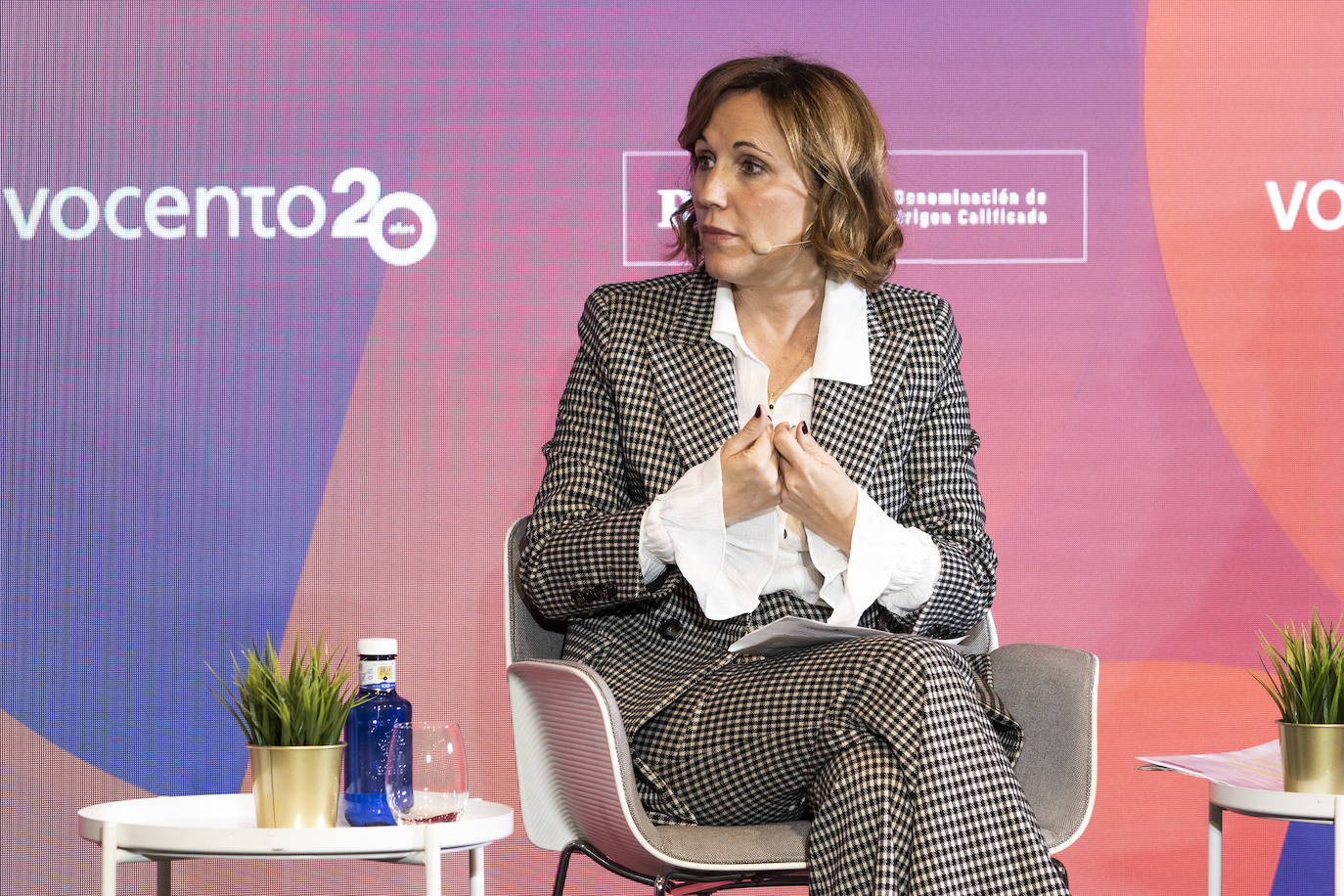 Fotos: &#039;Respuestas sectoriales al reto de la sostenibilidad&#039;, foro organizado por el Grupo Vocento y patrocinado por el Consejo Regulador de la Denominación de Origen Calificada (DOCa) Rioja