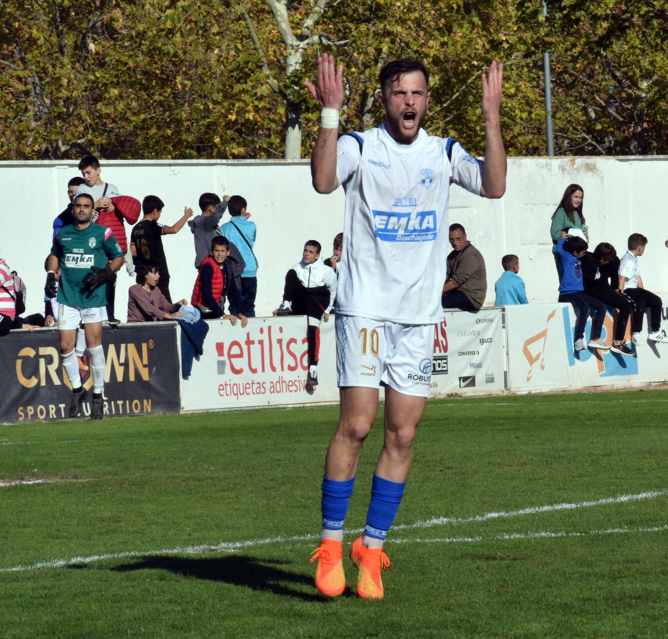 Fotos: Los penaltis catapultan al Arnedo