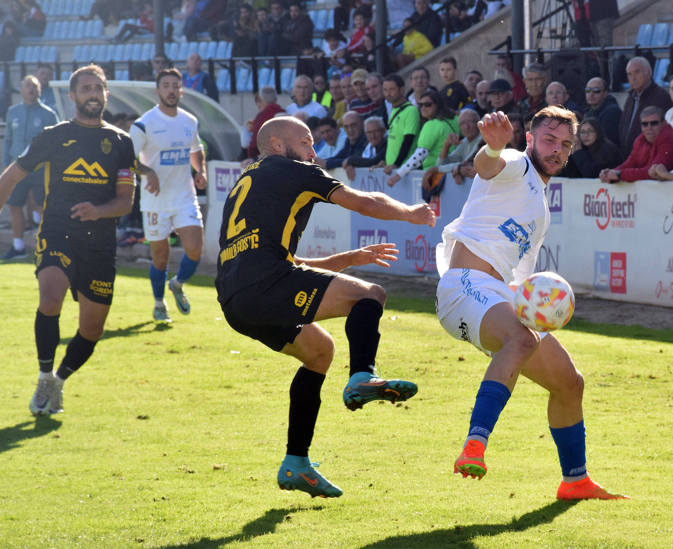 Fotos: Los penaltis catapultan al Arnedo