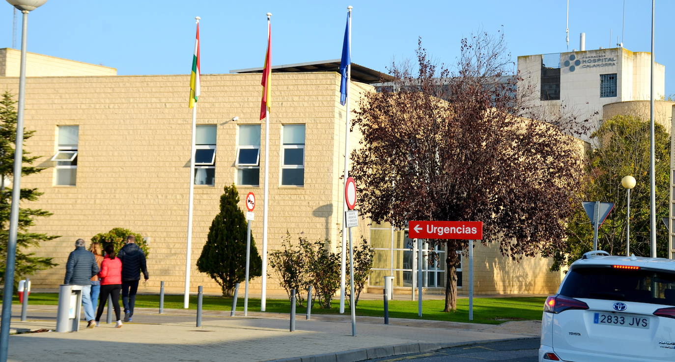 Exterior del centro hospitalario calagurritano. 