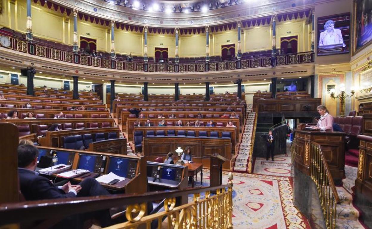 La vicepresidenta segunda del Gobuierno, Yolanda Díaz, durante el debate de los Presupuestos 