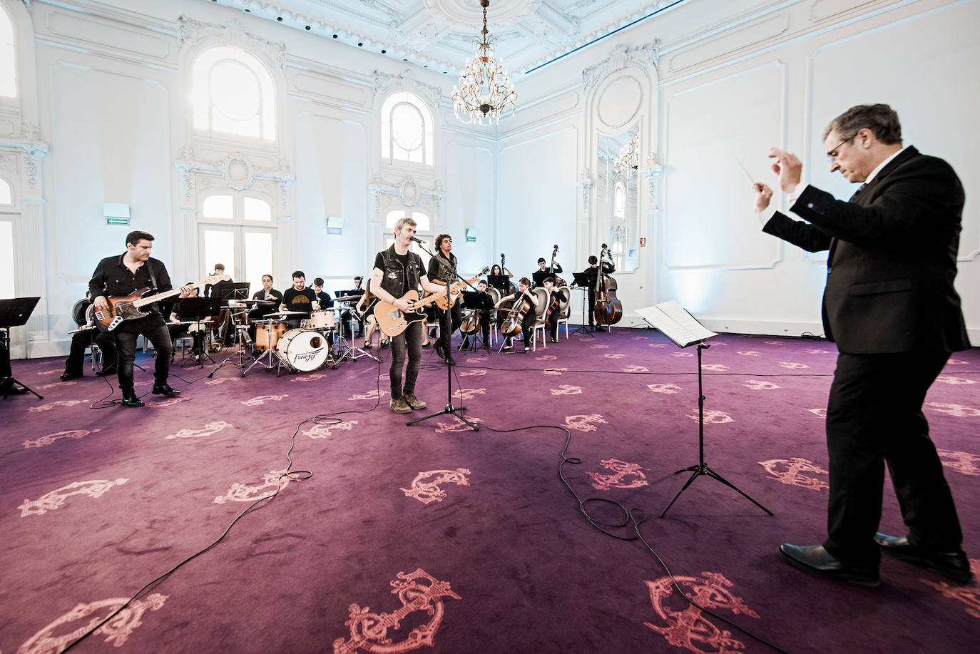 Vuelo 505 se une a la Orquesta Sinfónica del Conservatorio Profesional de Música Eliseo Pinedo. 