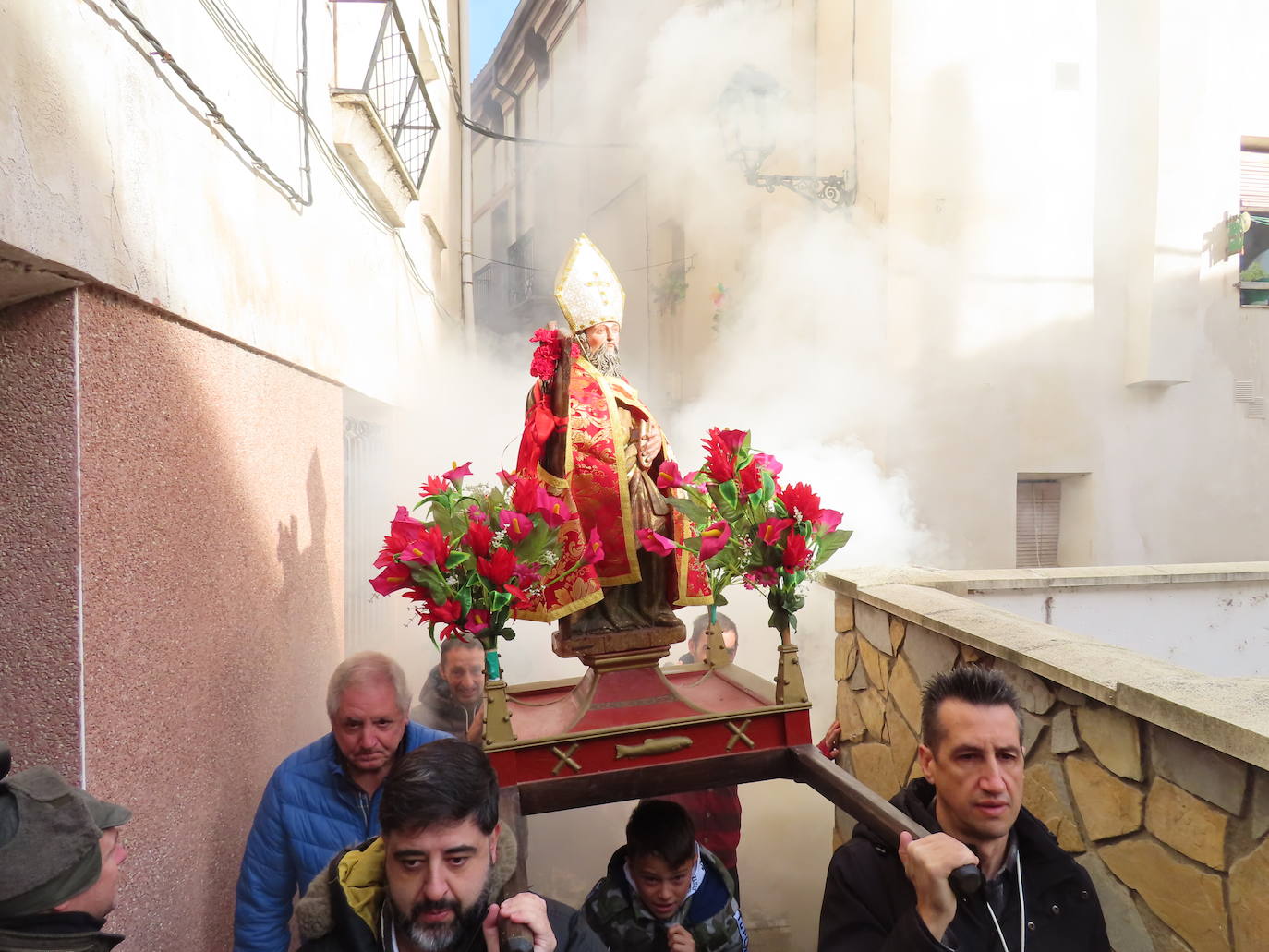 Fotos: Arnedillo recupera la Procesión del Humo tras la pandemia