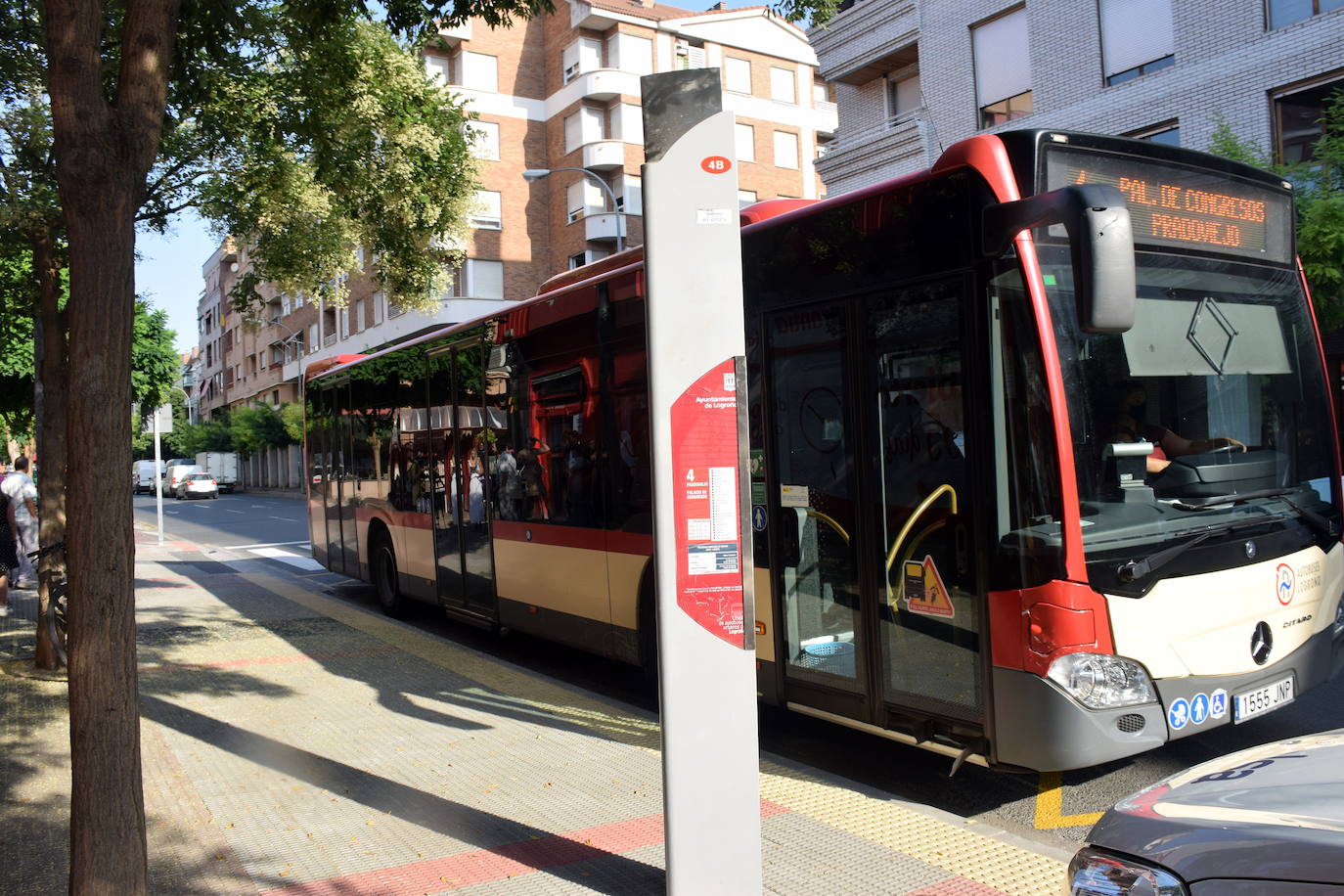 Imagen de un autobús urbano de Logroño.