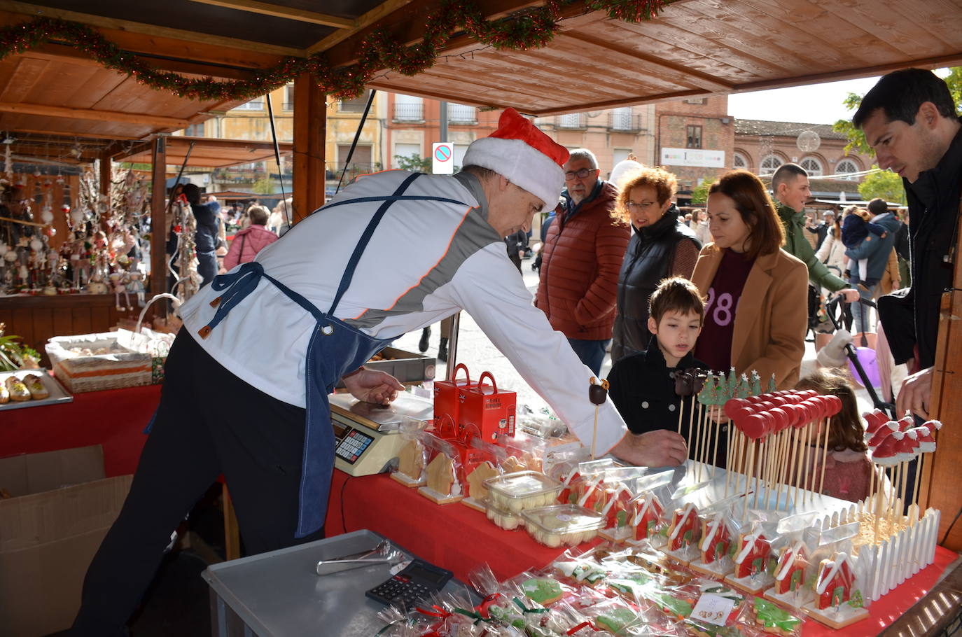 Fotos: Abierto el mercado navideño de Calahorra