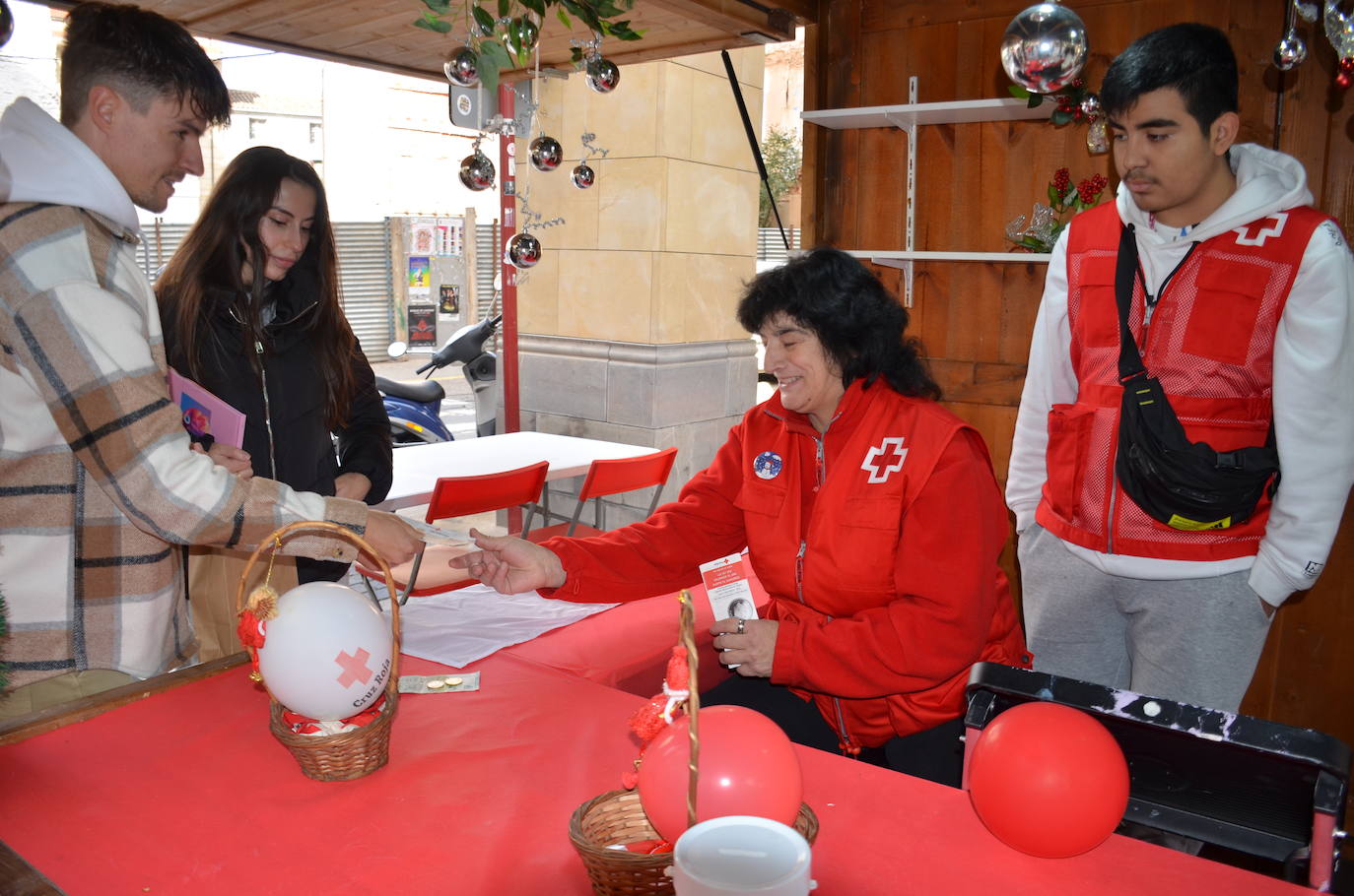 Fotos: Abierto el mercado navideño de Calahorra