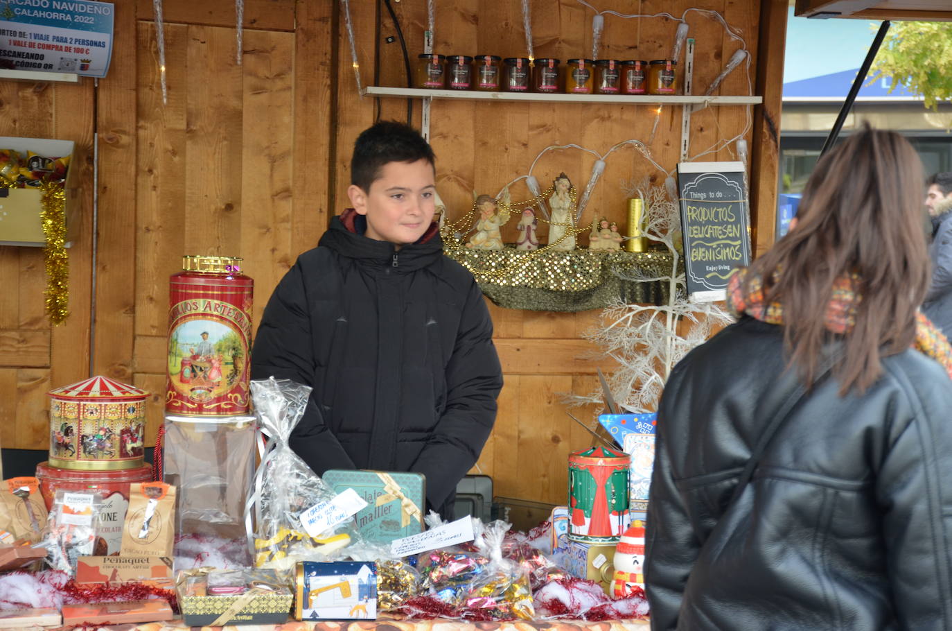 Fotos: Abierto el mercado navideño de Calahorra