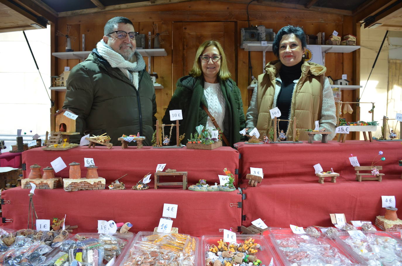 Fotos: Abierto el mercado navideño de Calahorra