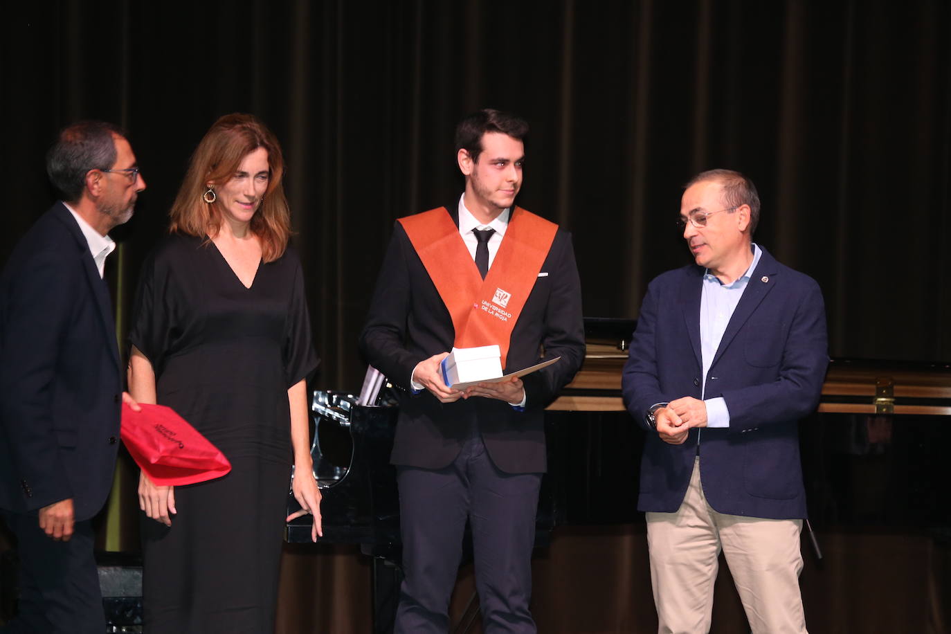 Fotos: Acto de Graduación de la Facultad de Ciencia y Tecnología de la Universidad de La Rioja