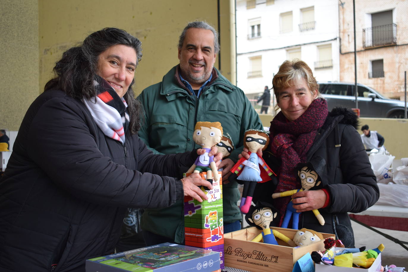 Fotos: Jornada de mercado y visitas al belén, en Sorzano