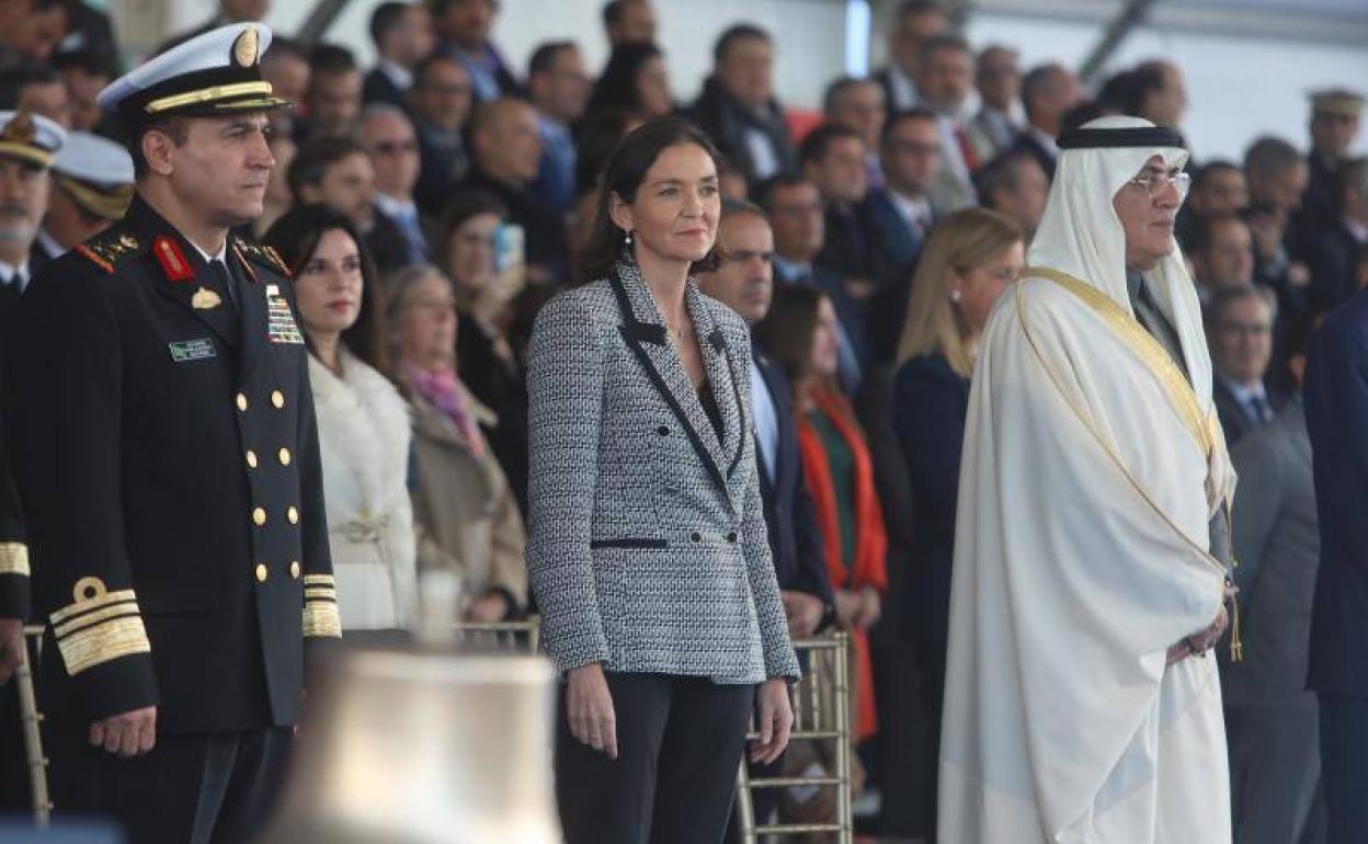 La ministra Reyes Maroto durante ña entrega de una corbeta a Arabia Saudi este domingo en San Fernando (Cádiz).