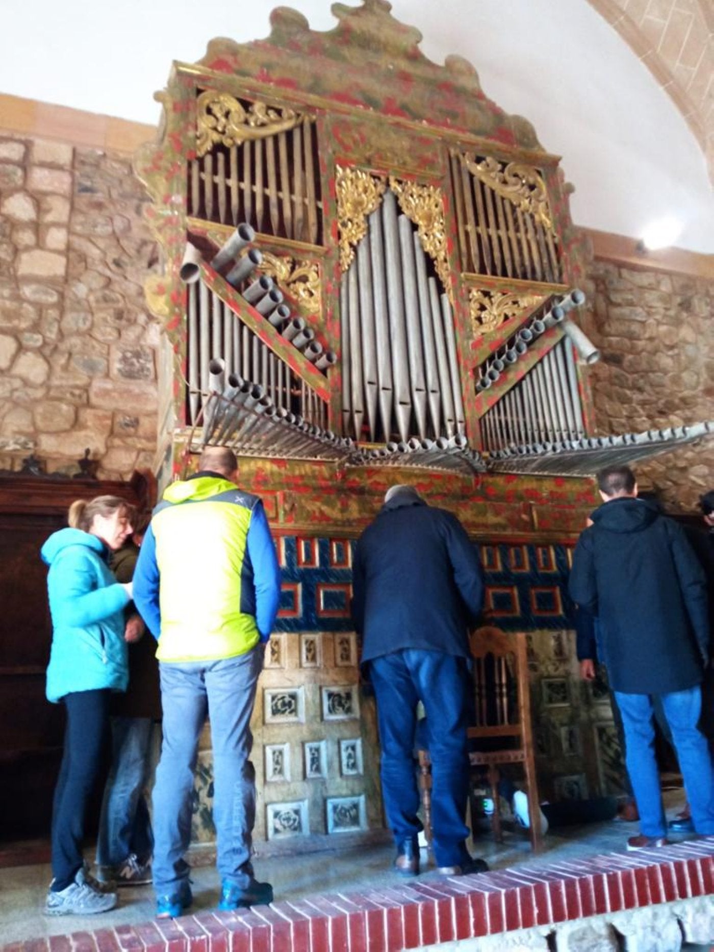 Los prejaneros se acercaron a conocer y oír el órgano de la iglesia de San Esteban por primera vez en 60 años.