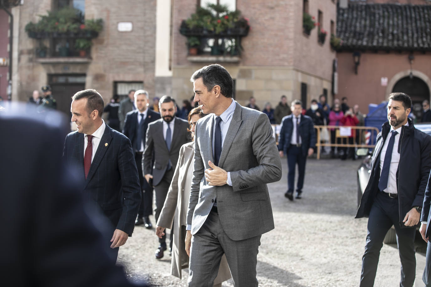 Fotos: Pedro Sánchez, en San Millán y Nájera