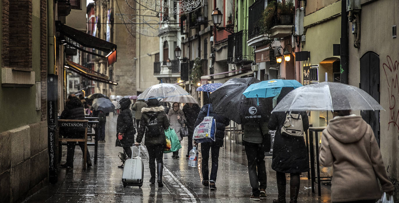 Fotos: El turismo del puente en Logroño