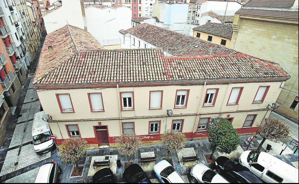 Aspecto que el colegio San Bernabé va a mantener más tiempo del que se esperaba. 
