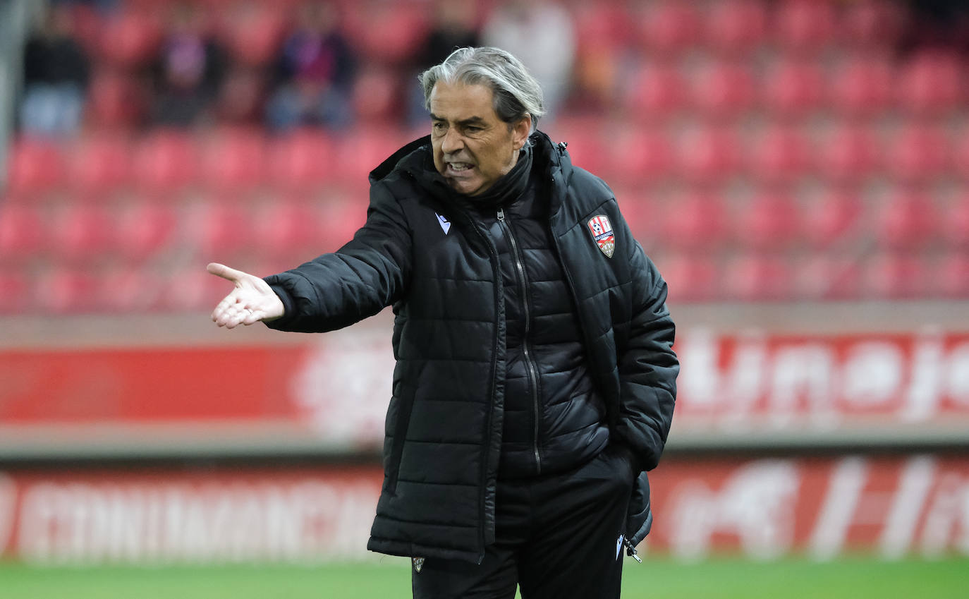 Fotos: El partido de la UD Logroñés frente al Numancia en Los Pajaritos