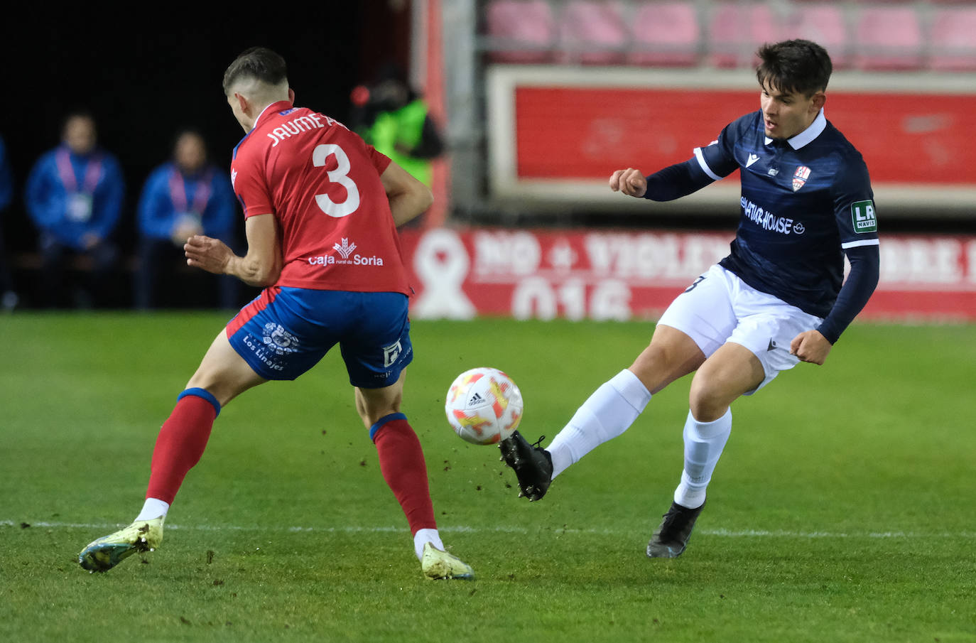 Fotos: El partido de la UD Logroñés frente al Numancia en Los Pajaritos