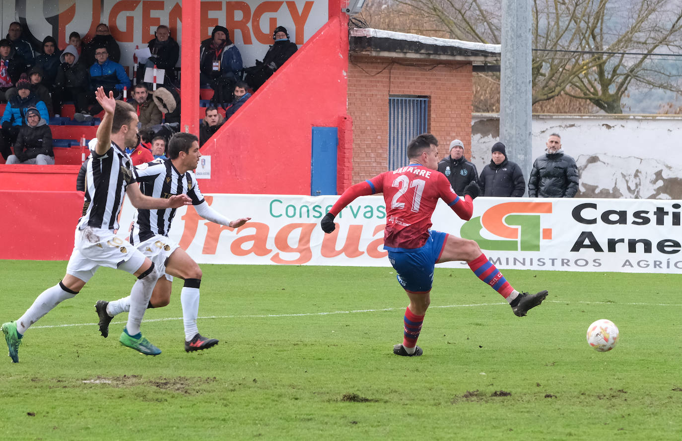 Fotos: El Calahorra empata con el Castellón