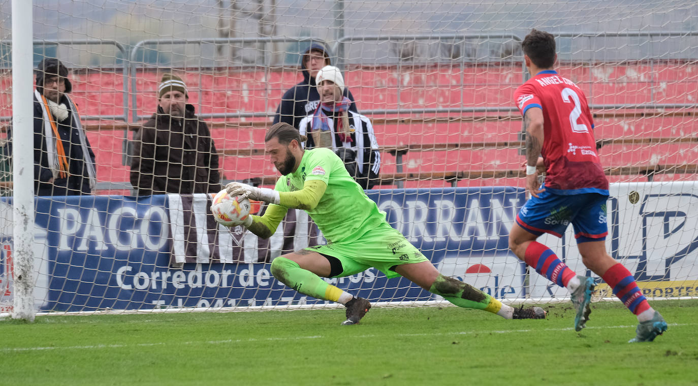 Fotos: El Calahorra empata con el Castellón