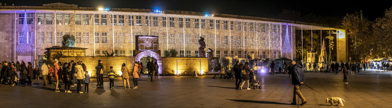 Fotos: Una visita nocturna al belén de Logroño