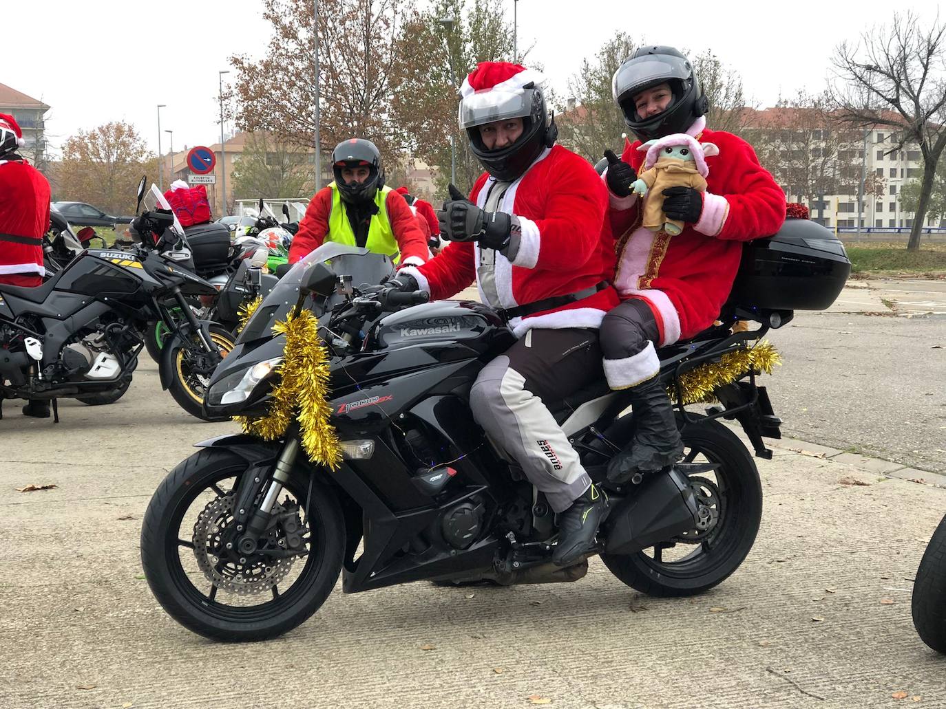 Fotos: Imagen de la Papanoelada organizada por la Asociación Motorista Correcaminos