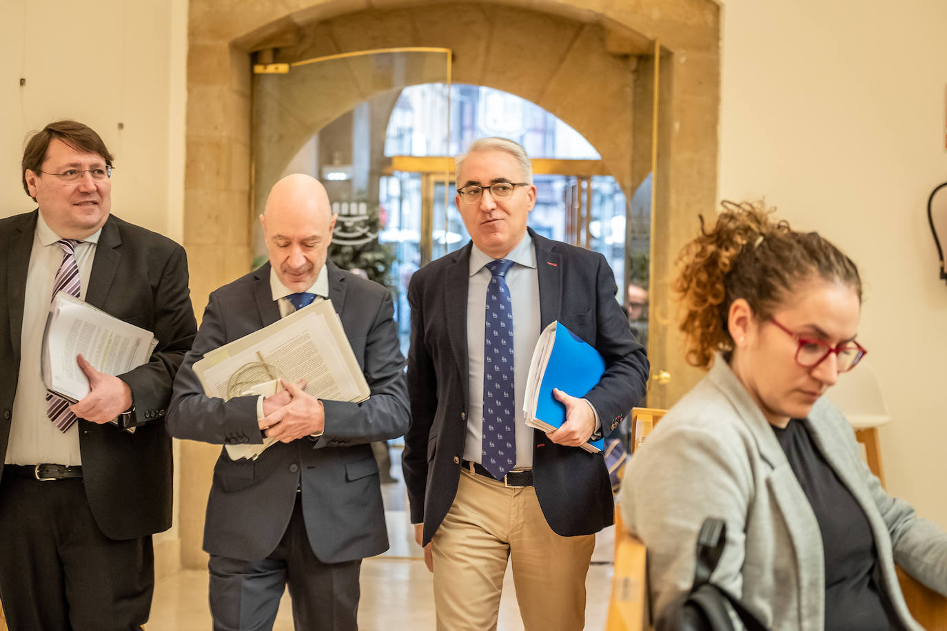 Fotos: Pleno de presupuestos en el Parlamento de La Rioja