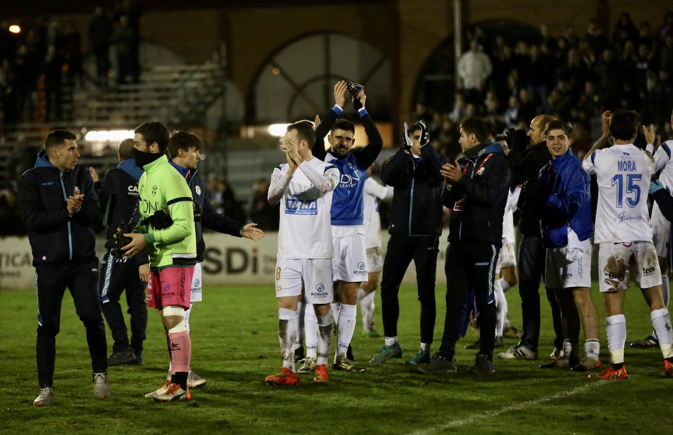 Fotos: Arnedo se siente de Primera pese a la derrota