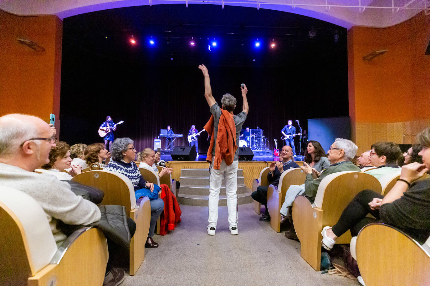 Fotos: Éxito del concierto de Danza Invisible, Tam Tam Go y Denorte