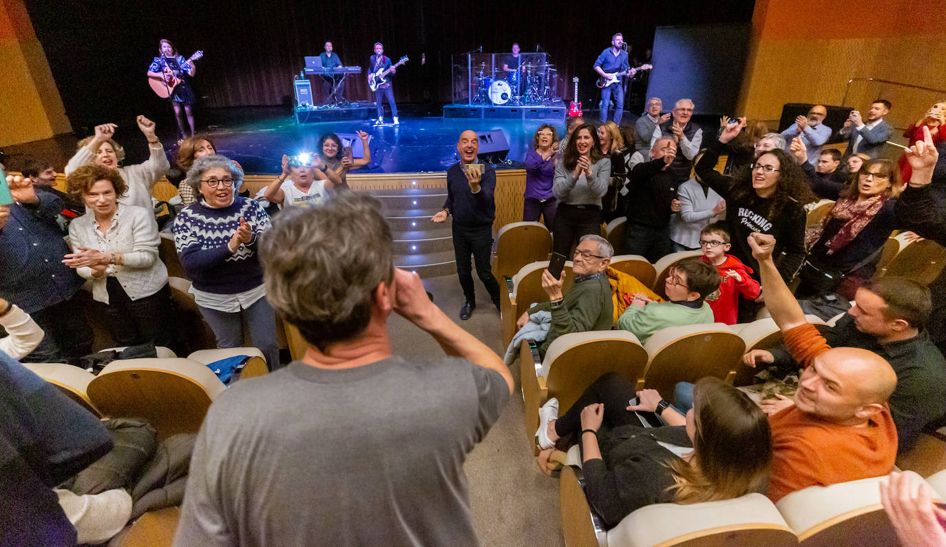 Fotos: Éxito del concierto de Danza Invisible, Tam Tam Go y Denorte