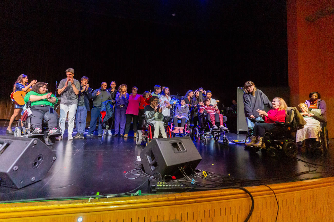 Fotos: Éxito del concierto de Danza Invisible, Tam Tam Go y Denorte