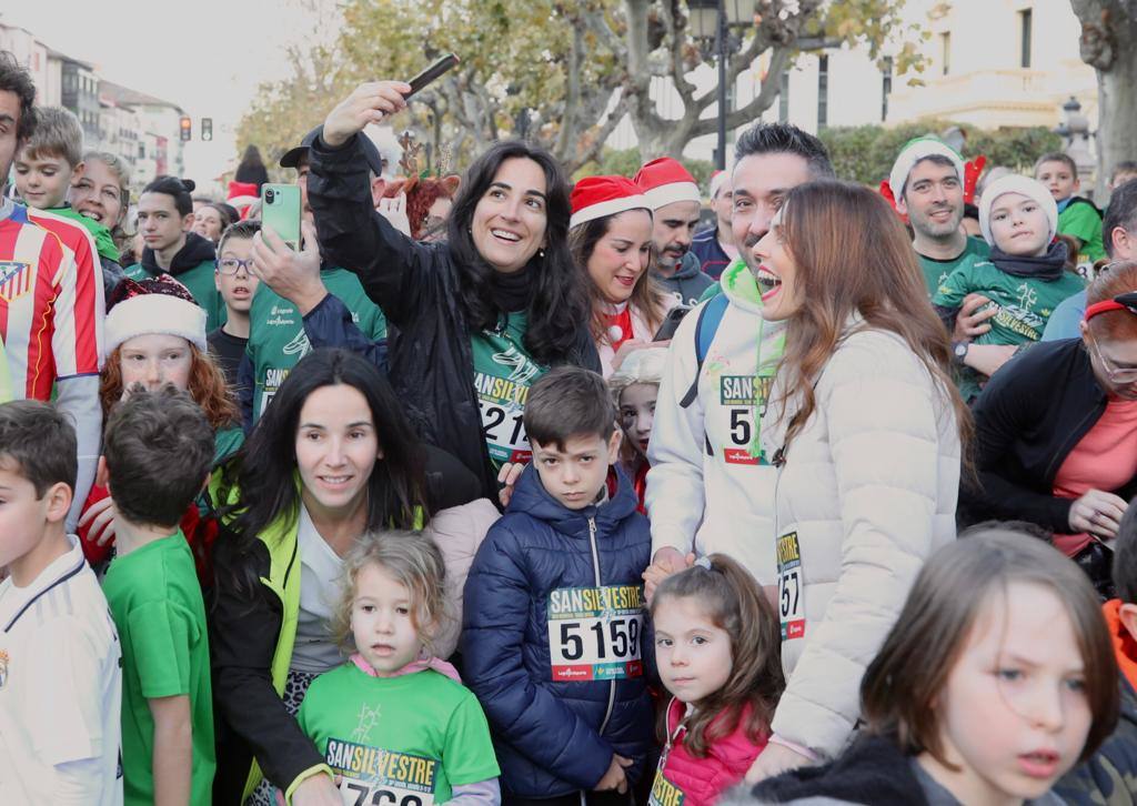 Fotos: Disfraces y buen humor para la mini San Silvestre en Logroño