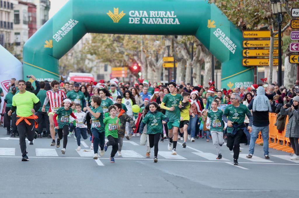 Fotos: Disfraces y buen humor para la mini San Silvestre en Logroño