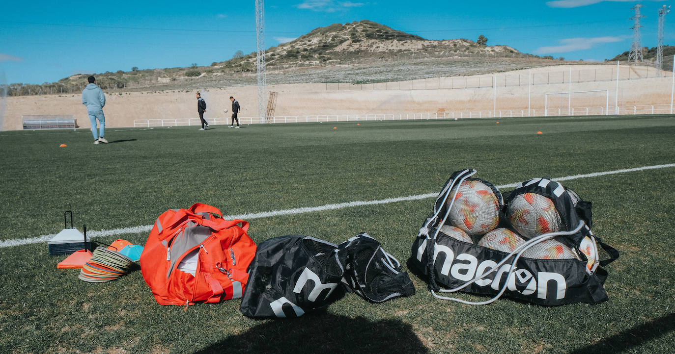 Primeros pases en la nueva ciudad deportiva de la UDL