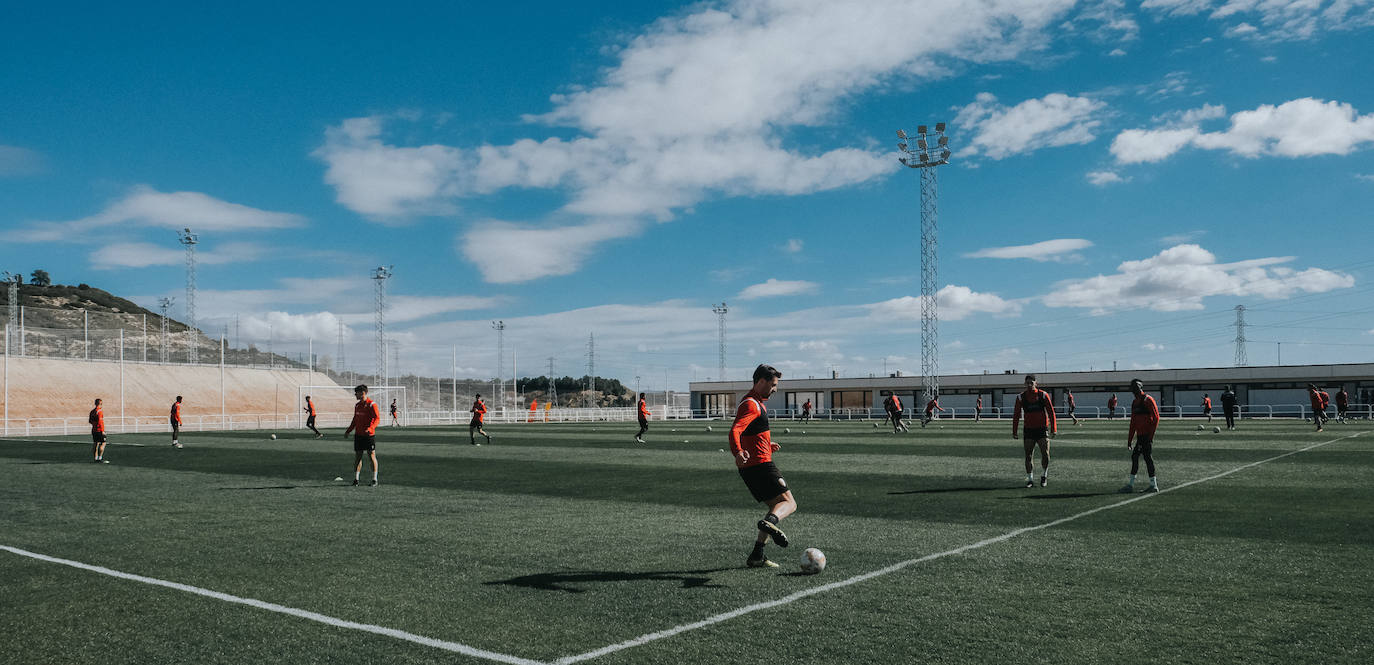 Primeros pases en la nueva ciudad deportiva de la UDL