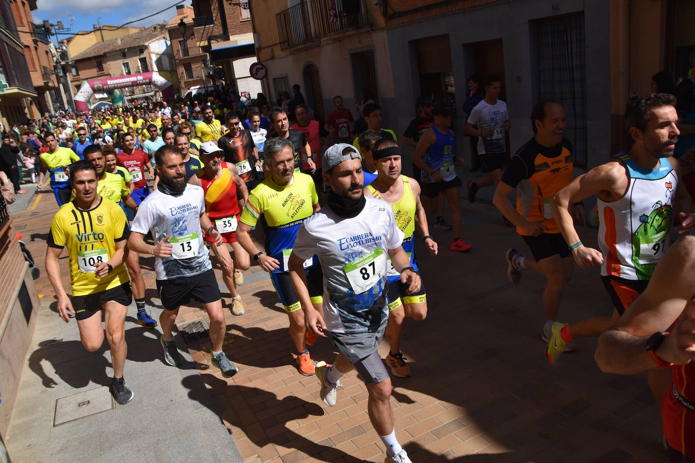 Pérez e Izal ganan en Aldeanueva