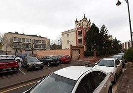 Avenida de Bailén, donde se ubica la residencia militar.