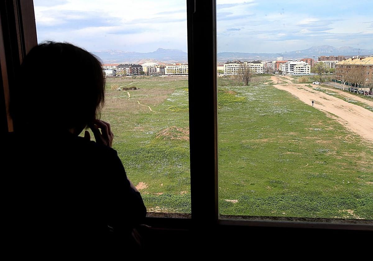 Ramblasque y lo que debería ser la prolongación de la avenida de la Sierra que, aunque sin urbanizar, los vecinos utilizan.