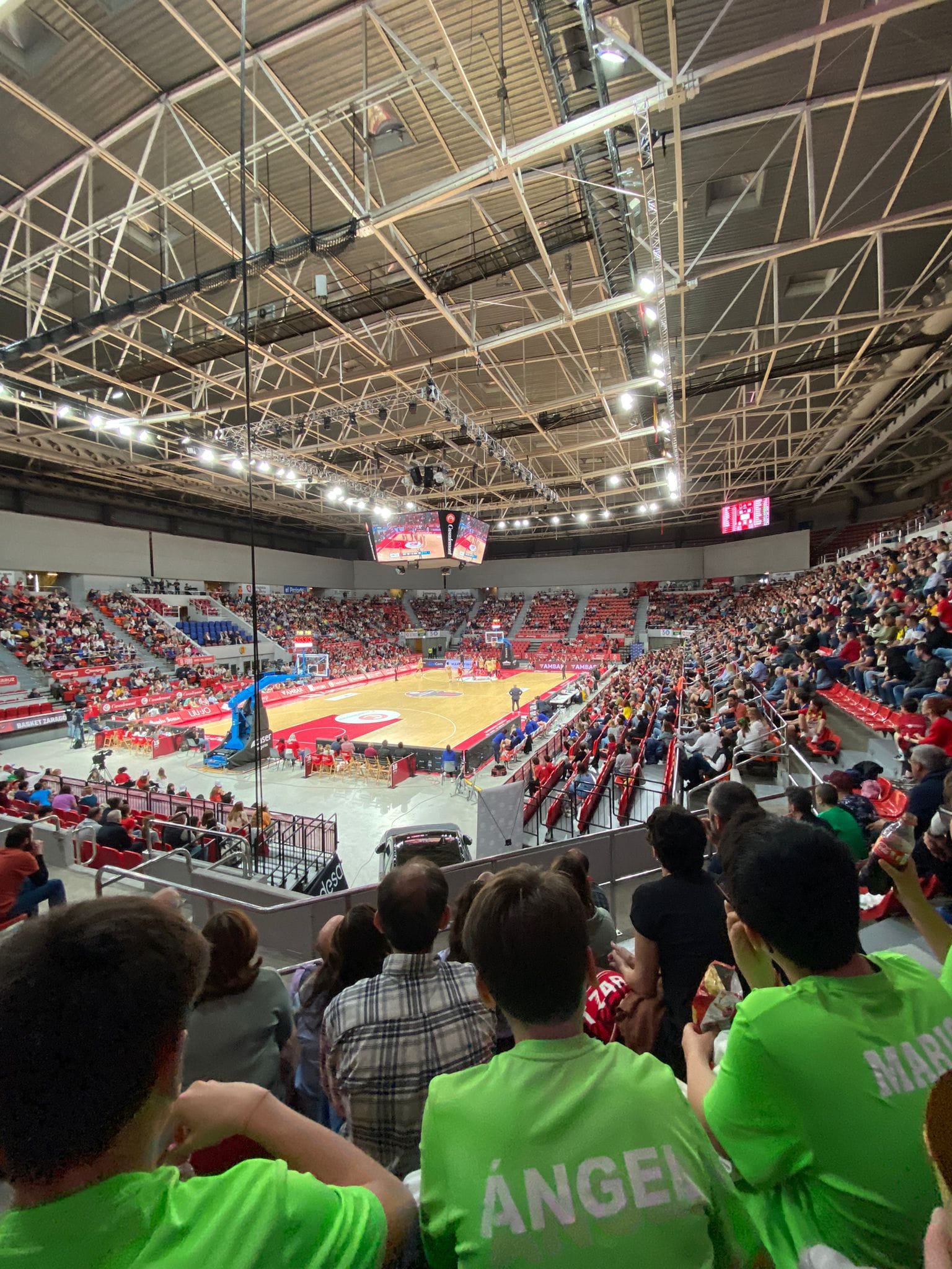 El Casademont Zaragoza invita a las niñas del alevines de Alfaro a un partido