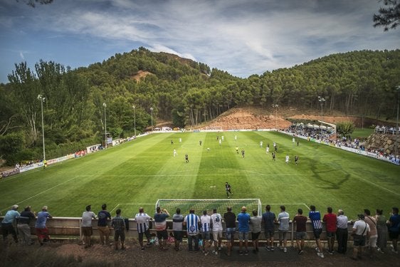 El campo de La Salera pasará a ser de hierba artificial.