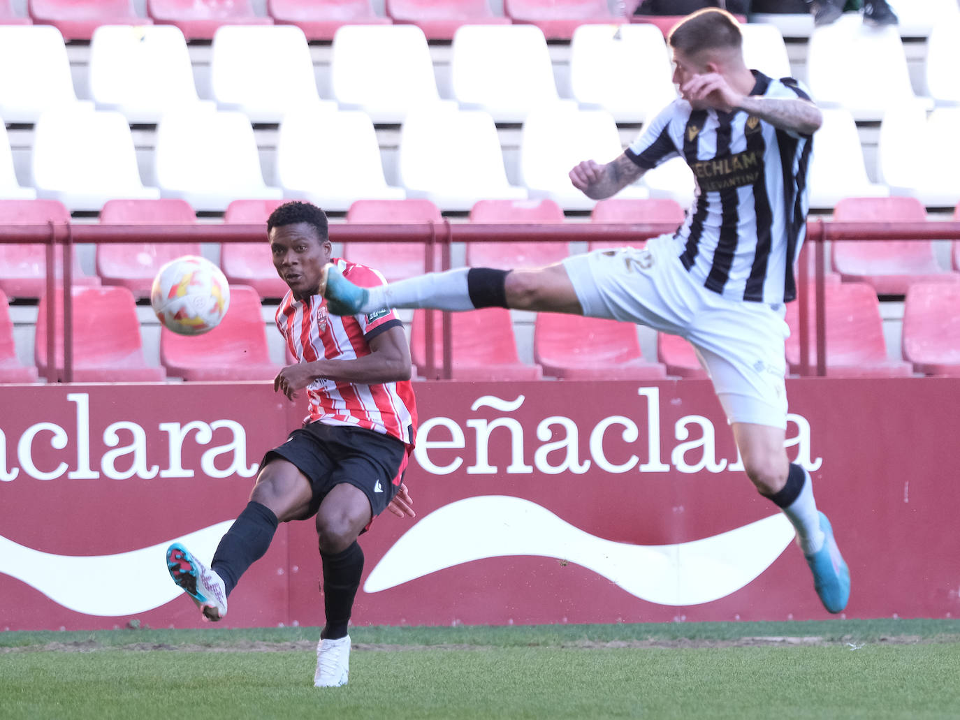 Las imágenes del encuentro entre la UDL y el Castellón