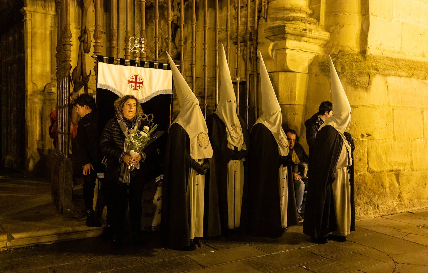 Y a medianoche, el Silencio