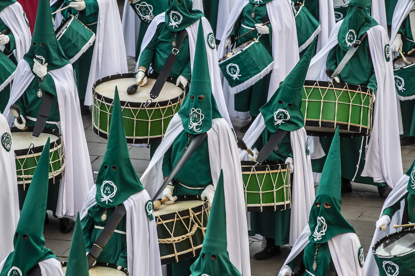 La procesión del Santo Entierro llena Logroño