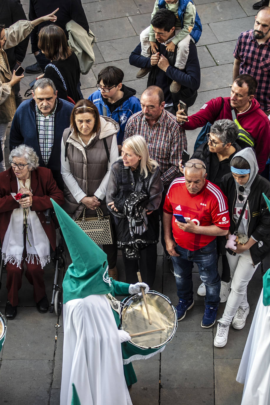 La procesión del Santo Entierro llena Logroño