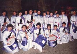 La banda de cornetas y tambores de Haro, en el año 1983.