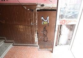 Portal del edificio donde ocurrieron los hechos.