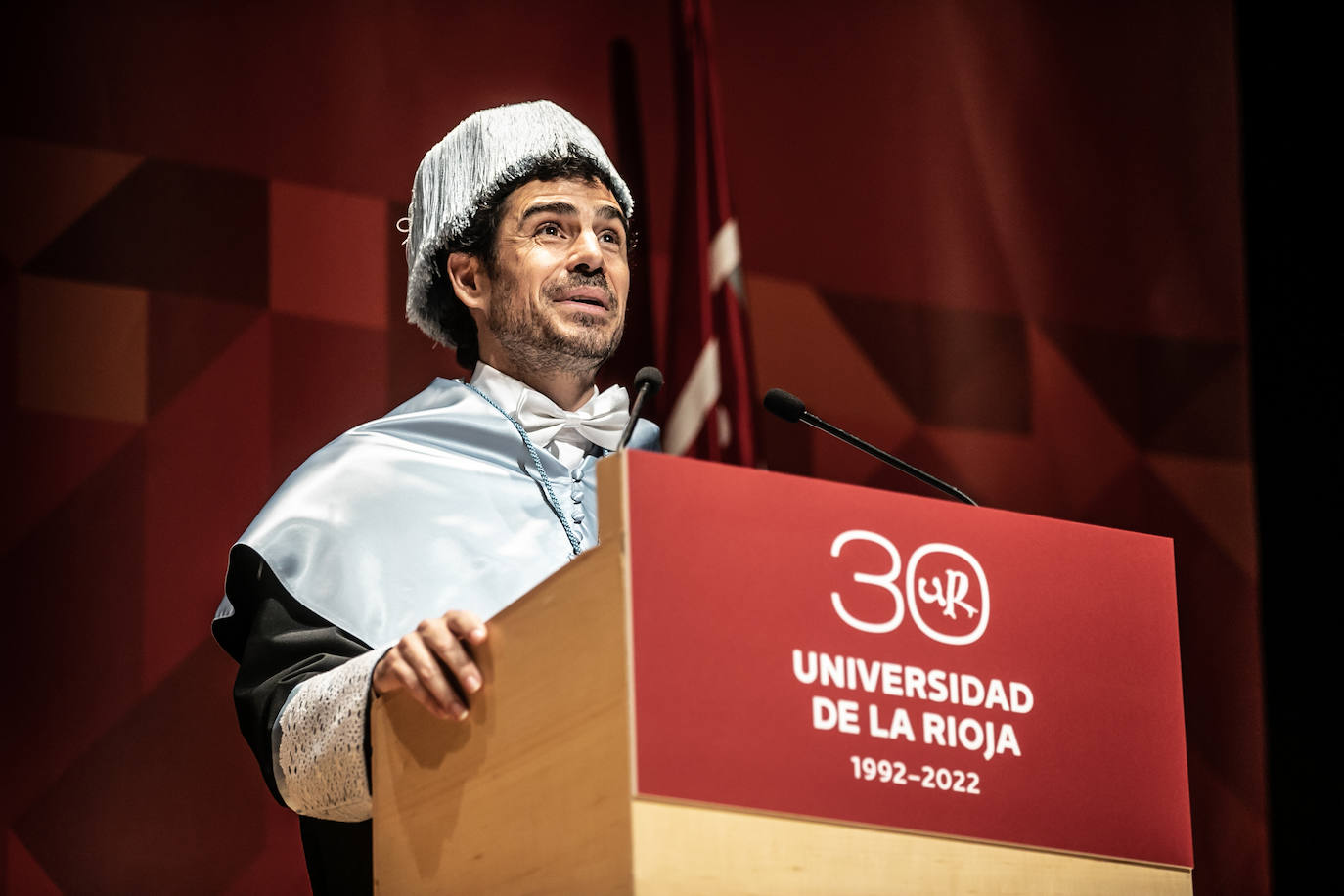 Pablo Sáinz-Villegas, investido Doctor Honoris Causa de la UR