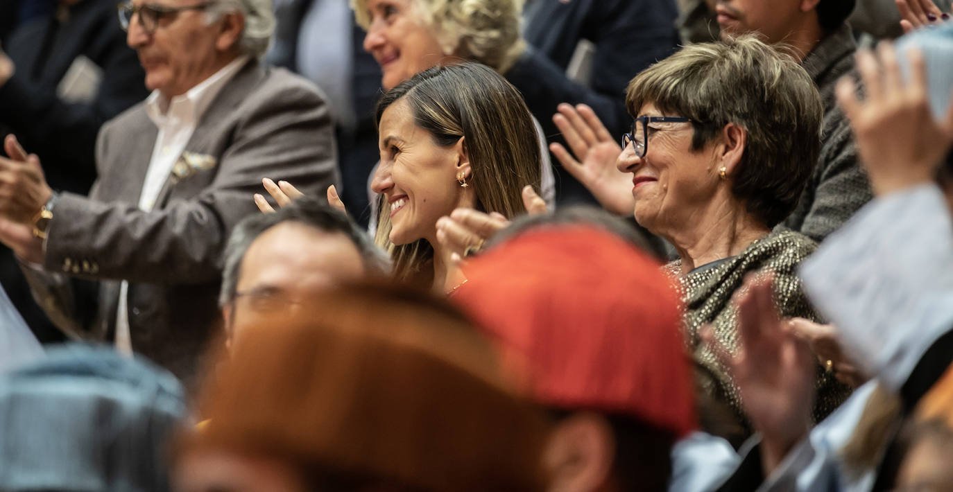 Pablo Sáinz-Villegas, investido Doctor Honoris Causa de la UR