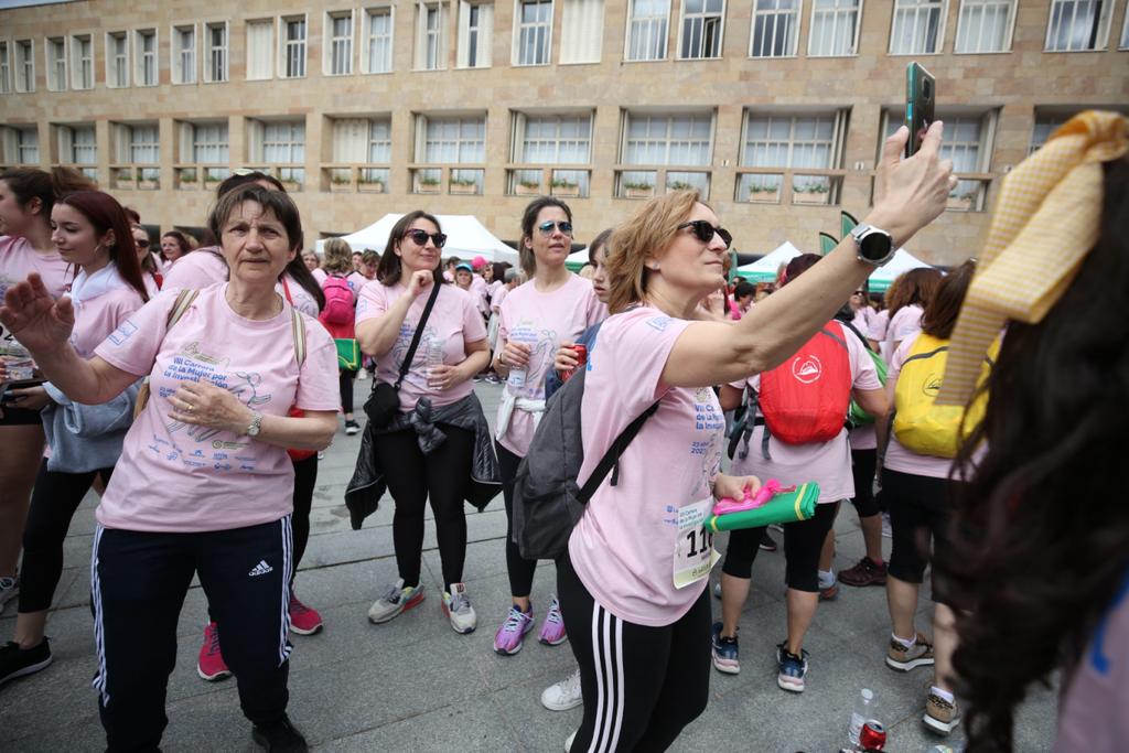 Clase de zumba tras la Carrera de la Mujer de Logroño