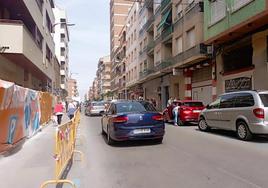 A la izquierda, obras en Gallarza del nuevo Lupa y a la derecha, local que está reformando bonÀrea.